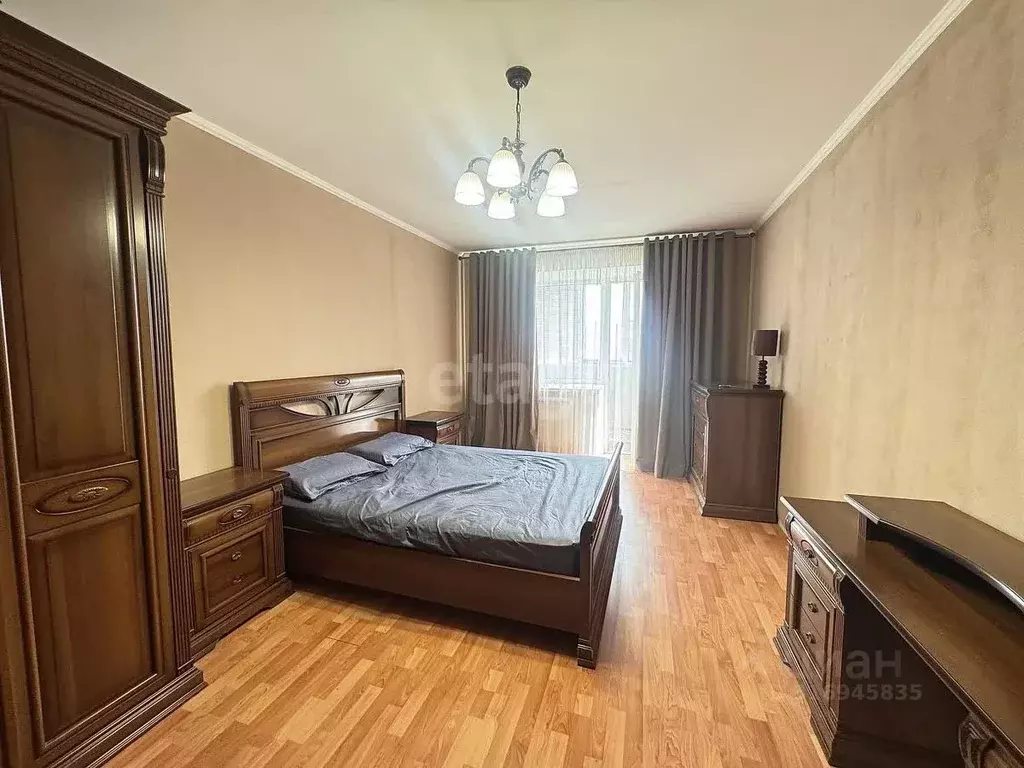 3-к кв. Белгородская область, Белгород ул. 5 Августа, 31 (113.2 м) - Фото 1