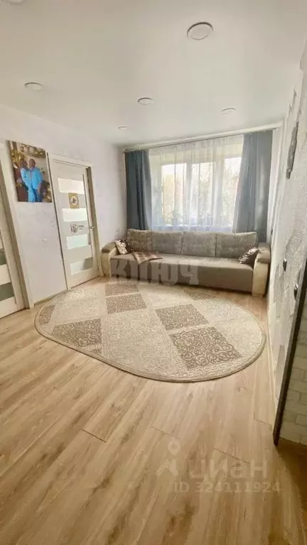 3-к кв. Вологодская область, Сокол Советская ул., 90 (60.7 м) - Фото 1