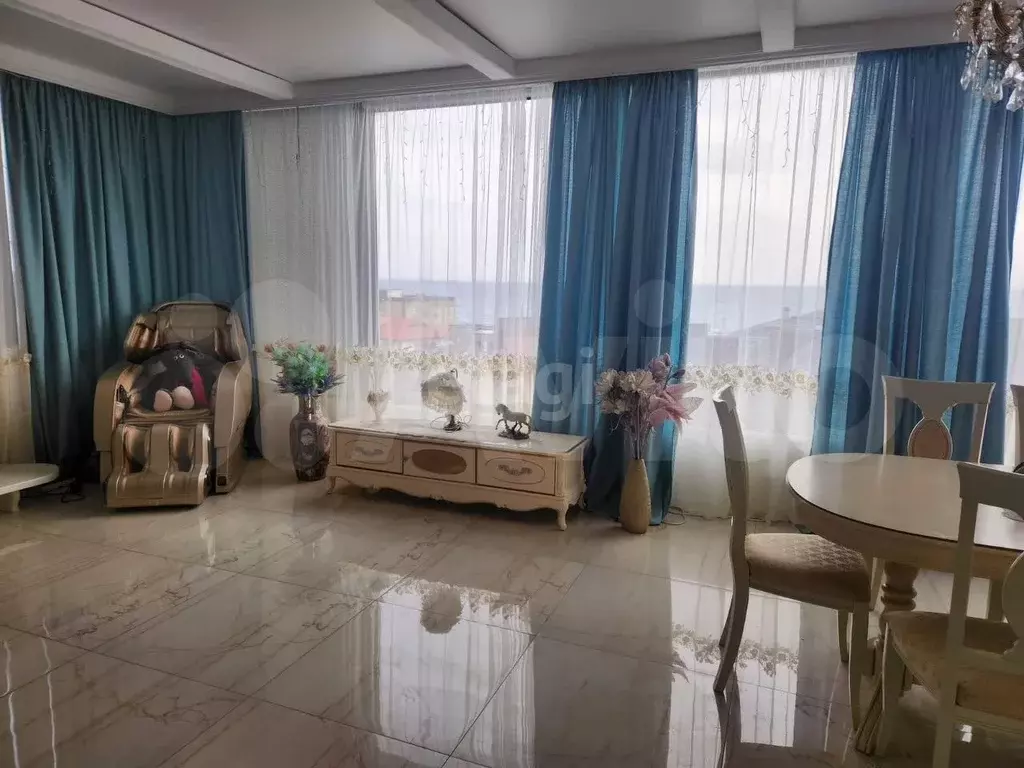 2-к. квартира, 100 м, 4/4 эт. - Фото 0