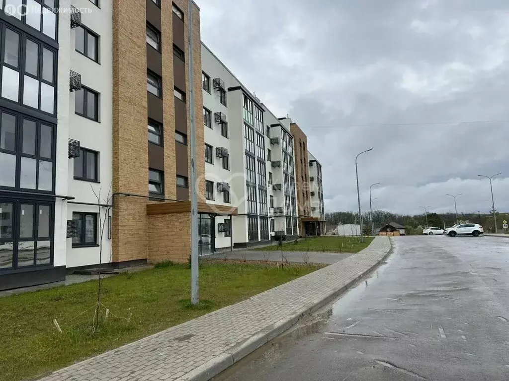 1-комнатная квартира: Волгоград, улица Иссы Плиева, 2 (26.5 м) - Фото 1