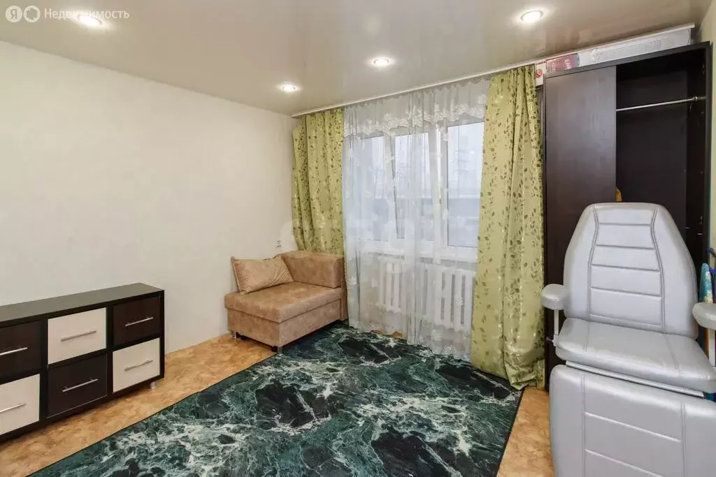 1-комнатная квартира: Тюмень, улица 30 лет Победы, 115А (30 м) - Фото 2