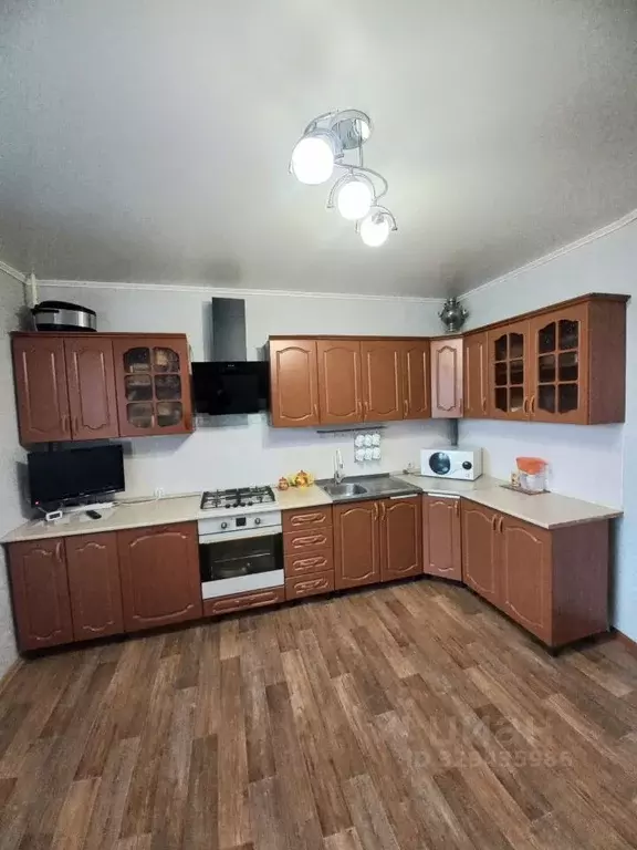 2-к кв. Саратовская область, Энгельс ул. Тельмана, 18 (72.0 м) - Фото 1