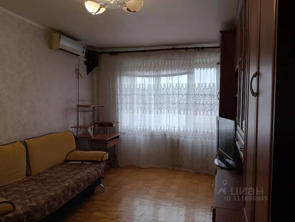 3-к кв. Волгоградская область, Волгоград ул. Рокоссовского, 56 (59.1 ... - Фото 0