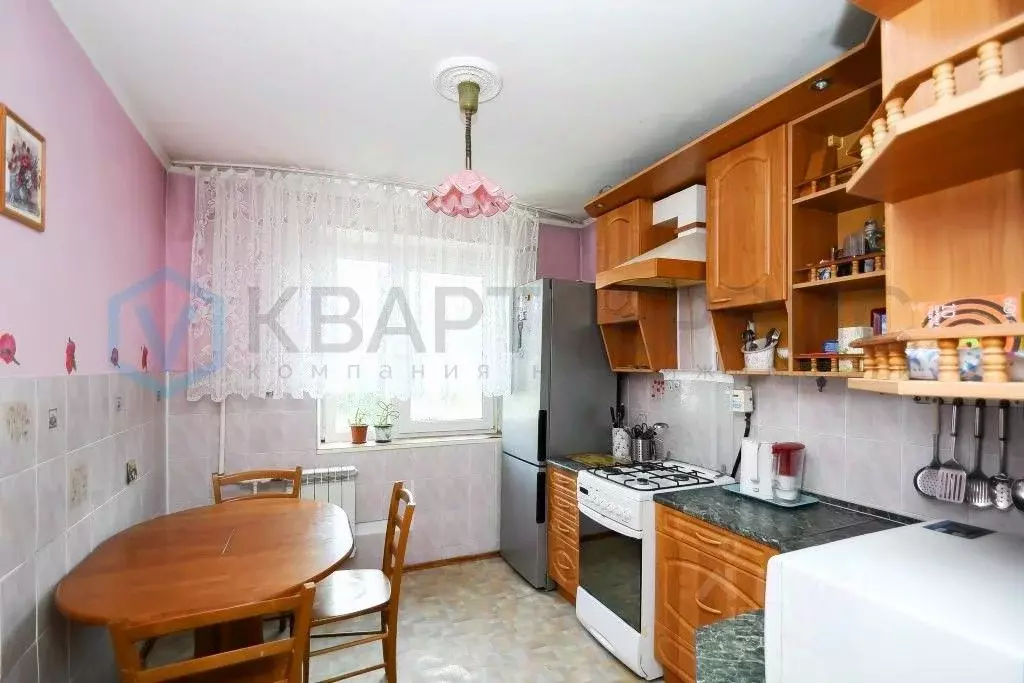 3-к кв. Омская область, Омск ул. Сулеймана Стальского, 9 (50.2 м) - Фото 1