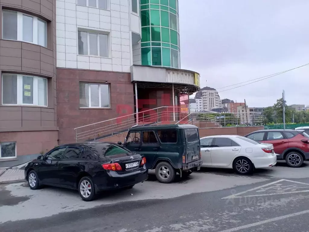 Офис в Тюменская область, Тюмень ул. Малыгина, 4 (240 м) - Фото 1