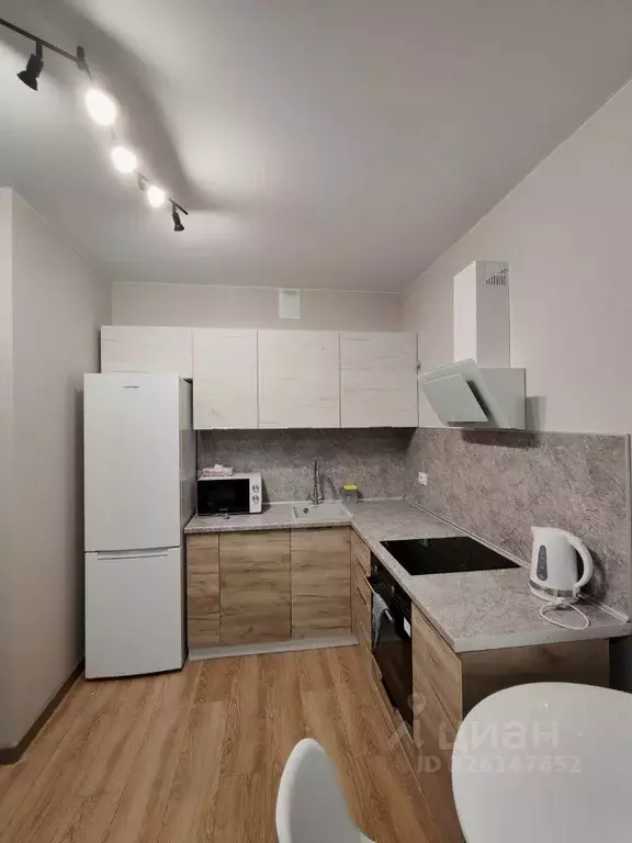 2-к кв. Сахалинская область, Южно-Сахалинск ул. Имени Владимира ... - Фото 2