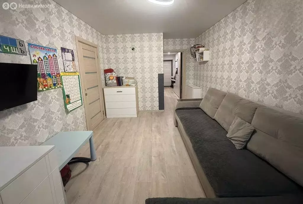 3-комнатная квартира: Белорецк, улица В. Ленина, 23 (51 м) - Фото 0