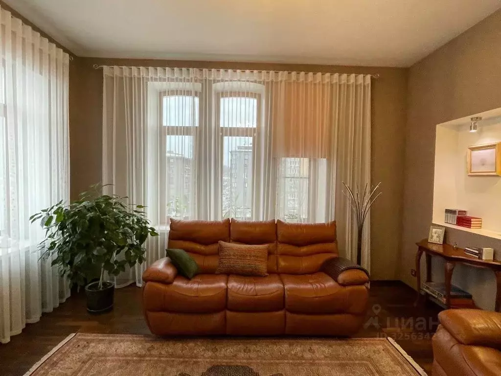 3-к кв. Ленинградская область, Выборг Крепостная ул., 37 (69.0 м) - Фото 1