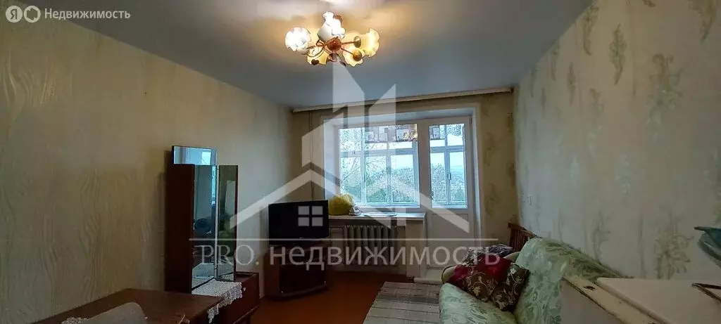 2-комнатная квартира: Кушва, улица Фадеевых, 17 (38.7 м) - Фото 0
