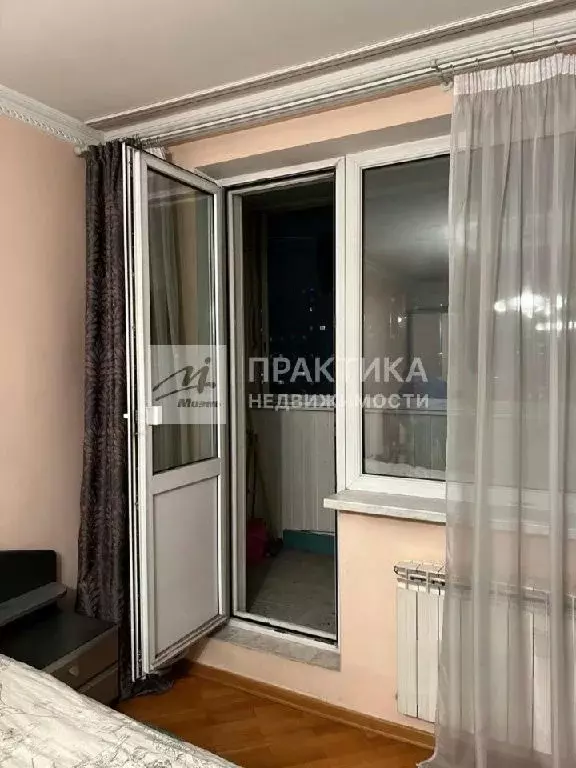 Продается 3-комнатная квартира - Фото 1