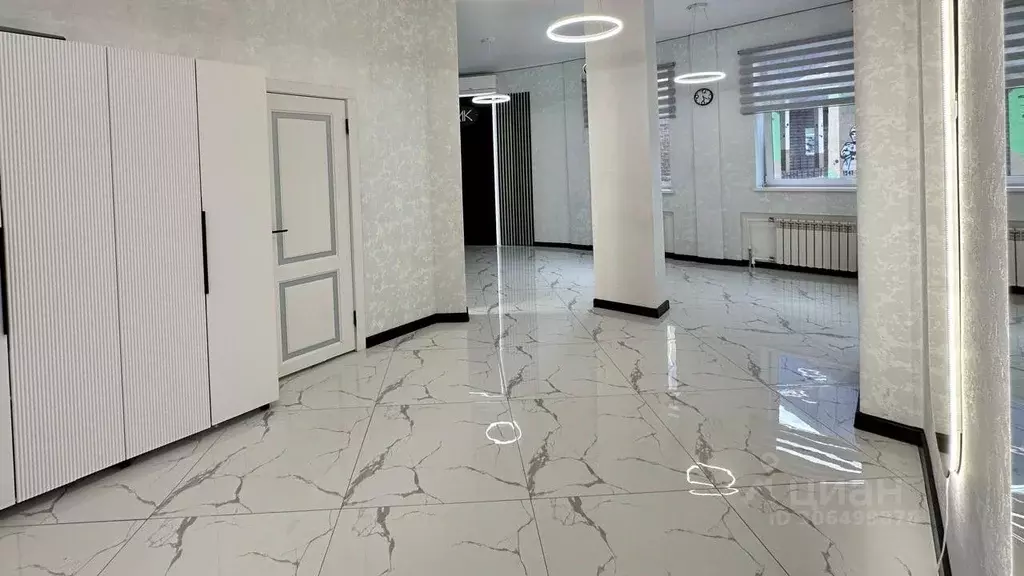 Офис в Омская область, Омск просп. Комарова, 15к2 (80 м) - Фото 1