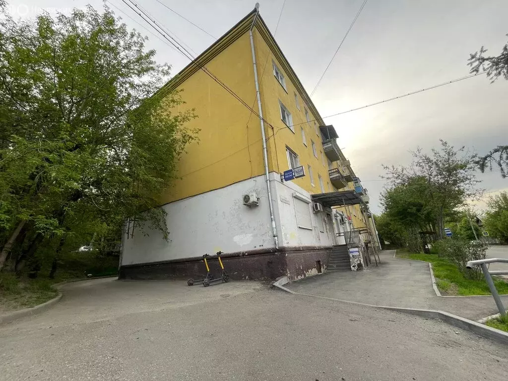 2-комнатная квартира: Иркутск, улица Чайковского, 2 (42.5 м) - Фото 1