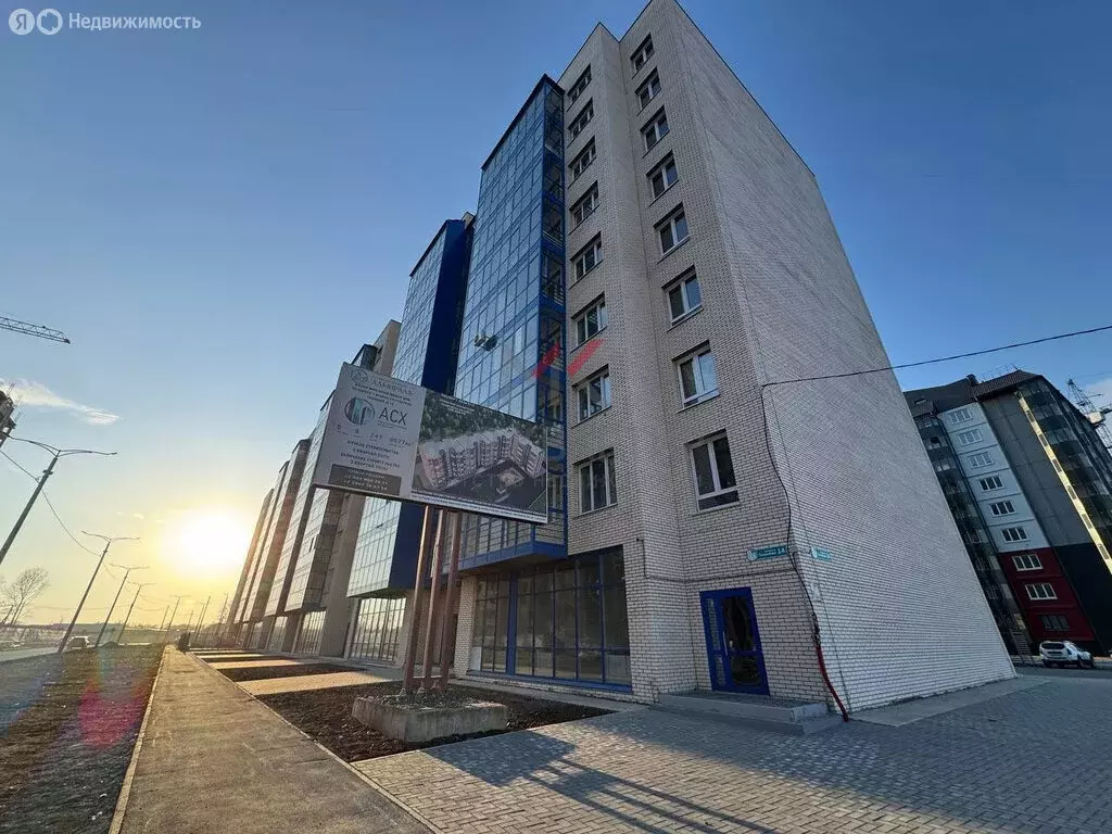 1-комнатная квартира: Абакан, улица Генерала Тихонова, 14 (55.2 м) - Фото 0