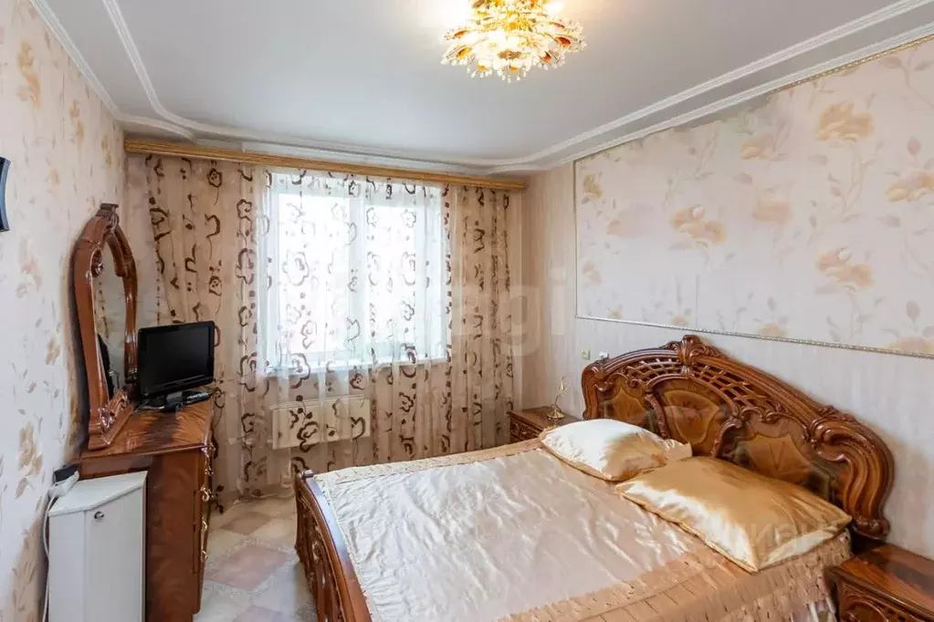 3-к кв. Тюменская область, Тюмень Ставропольская ул., 2 (69.0 м) - Фото 0