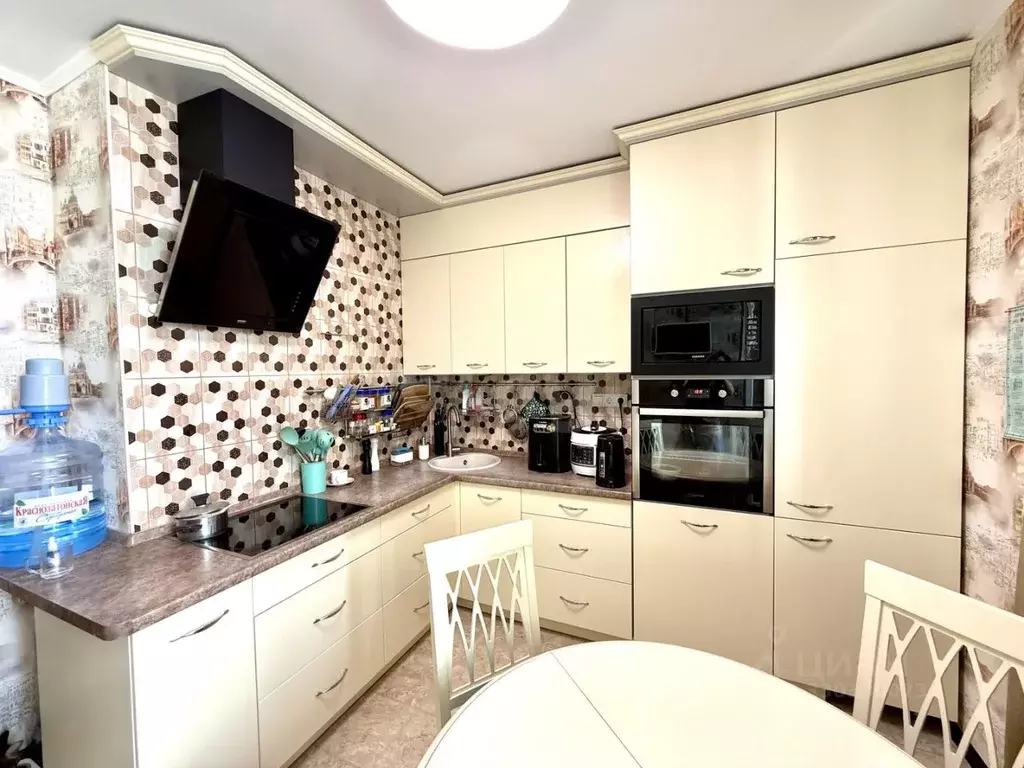 2-к кв. Коми, Сыктывкар Сысольское ш., 1/2 (62.9 м) - Фото 1