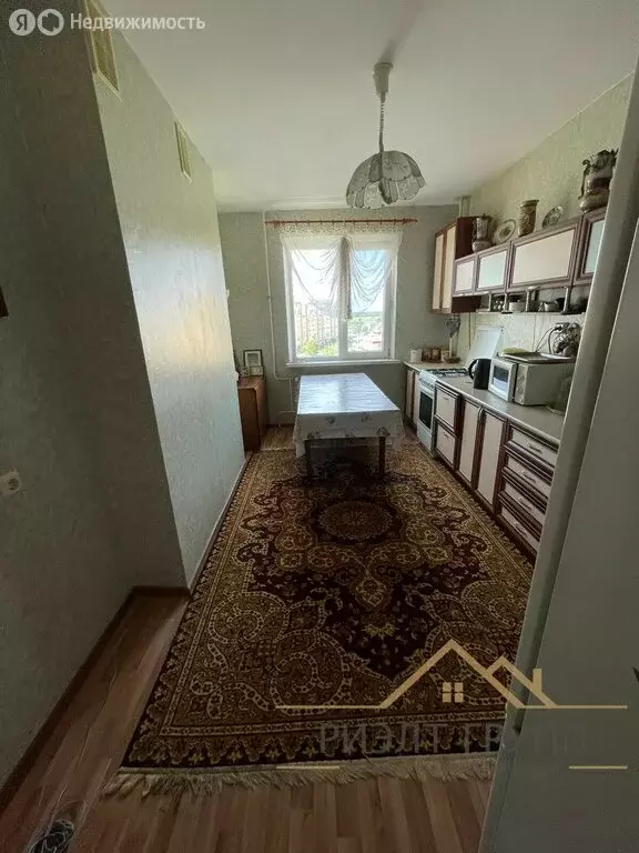 3-комнатная квартира: село Осиново, улица Гайсина, 1 (65.6 м) - Фото 1