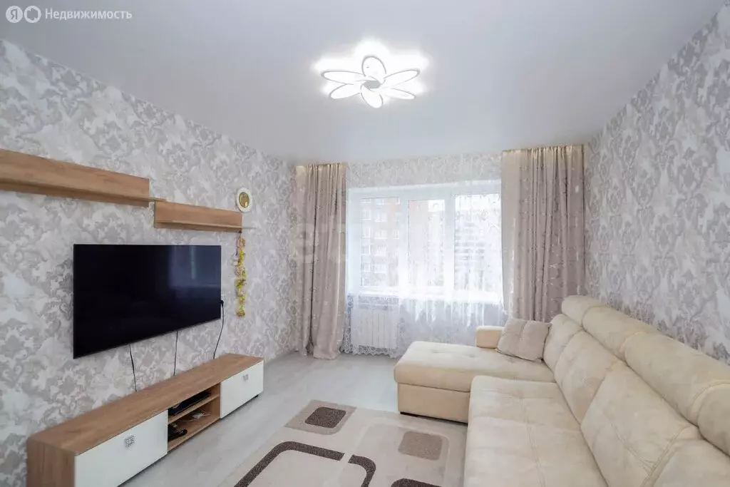 3-комнатная квартира: Новосибирск, улица Тюленина, 15/1 (66.6 м) - Фото 1