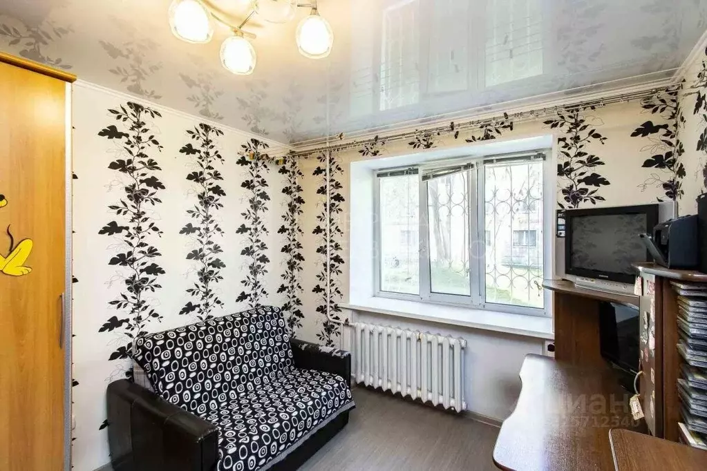 1-к кв. Тюменская область, Тюмень Сургутская ул., 2 (30.3 м) - Фото 1