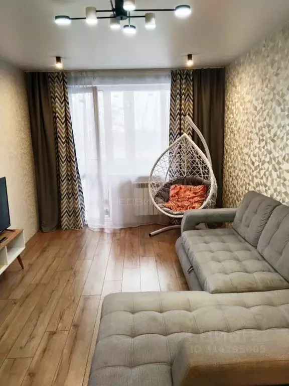 2-к кв. Кировская область, Киров ул. Воровского, 98к1 (48.9 м) - Фото 0