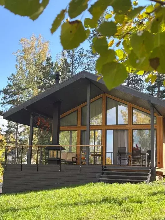 Дом в Красноярский край, Красноярск Прогулочная ул., 1А (50 м) - Фото 1