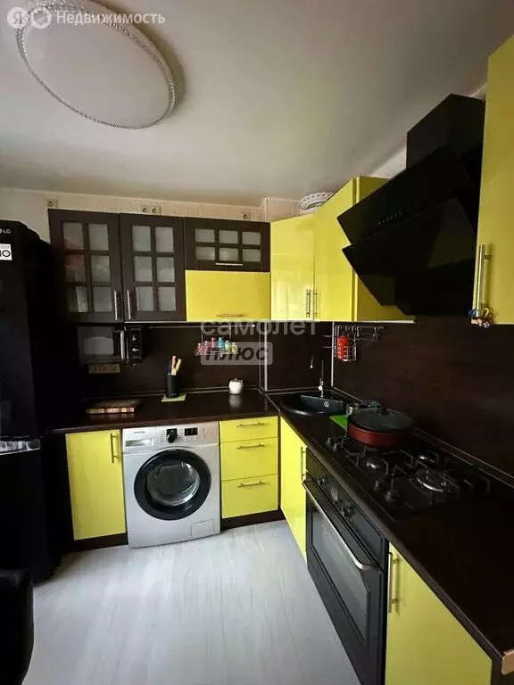 2-комнатная квартира: Ишим, улица Республики, 89 (50 м) - Фото 1