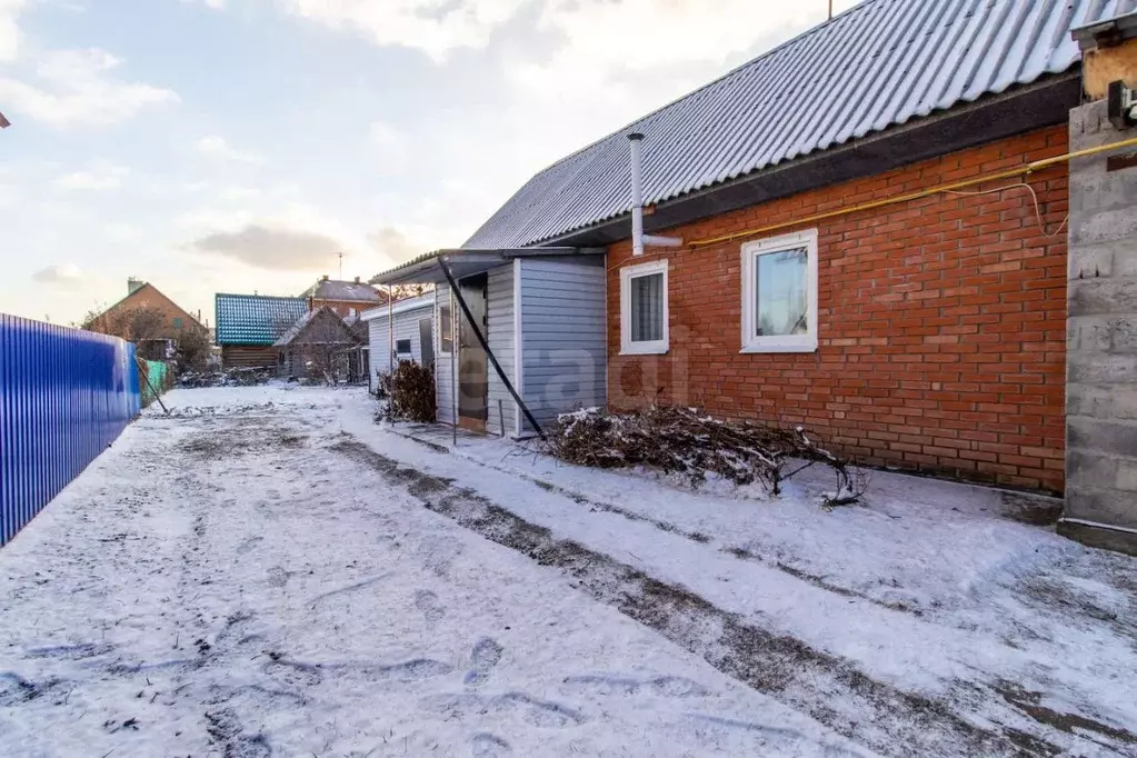 Дом в Омская область, Омск ул. П.В. Кучумова, 52А (33 м) - Фото 1