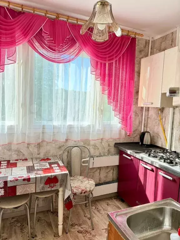 3-к. квартира, 65 м, 2/9 эт. - Фото 0