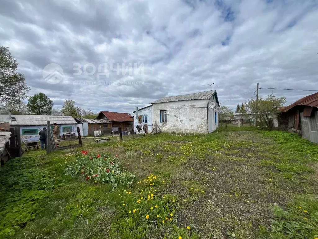 Дом в Чувашия, Канашский муниципальный округ, д. Сугайкасы ул. ... - Фото 2