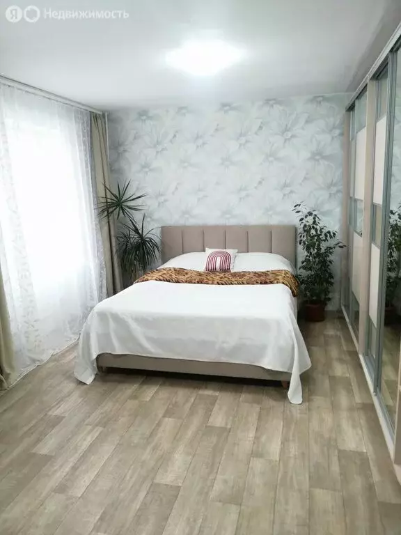 3-комнатная квартира: посёлок Управленческий, улица имени академика ... - Фото 1