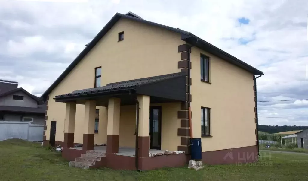 Дом в Белгородская область, Белгород Юго-Западный-2.2 мкр,  (236 м) - Фото 1