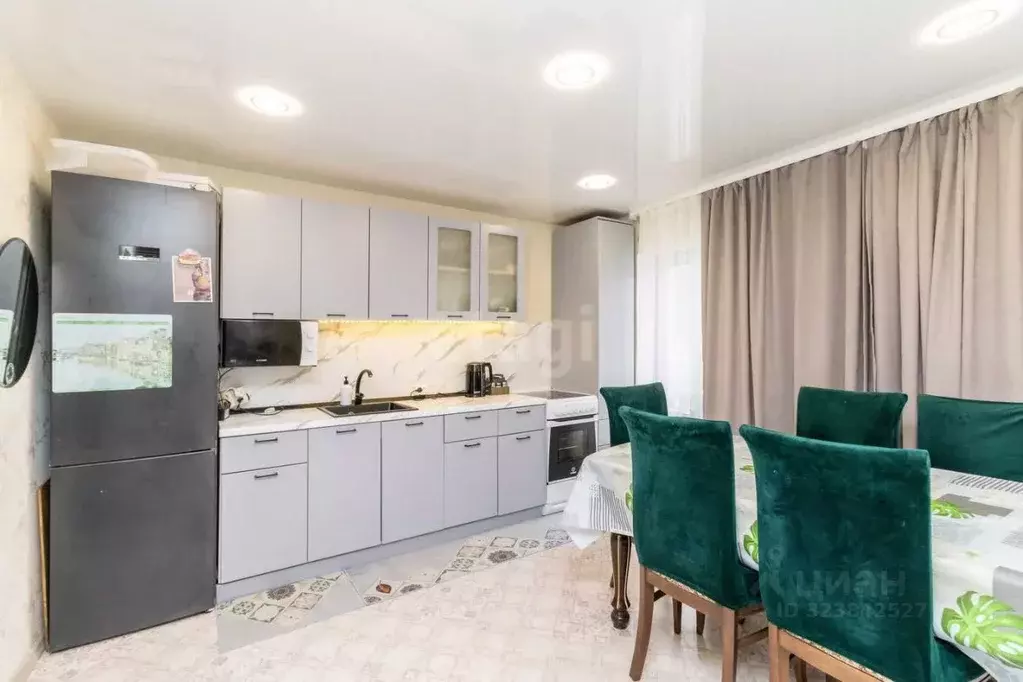 Дом в Ханты-Мансийский АО, Сургут ул. Щепеткина (80 м) - Фото 1