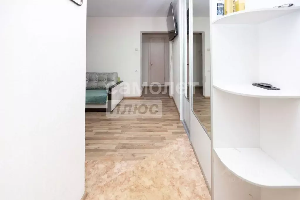 2-к кв. Челябинская область, Челябинск ул. Братьев Кашириных, 131б ... - Фото 2