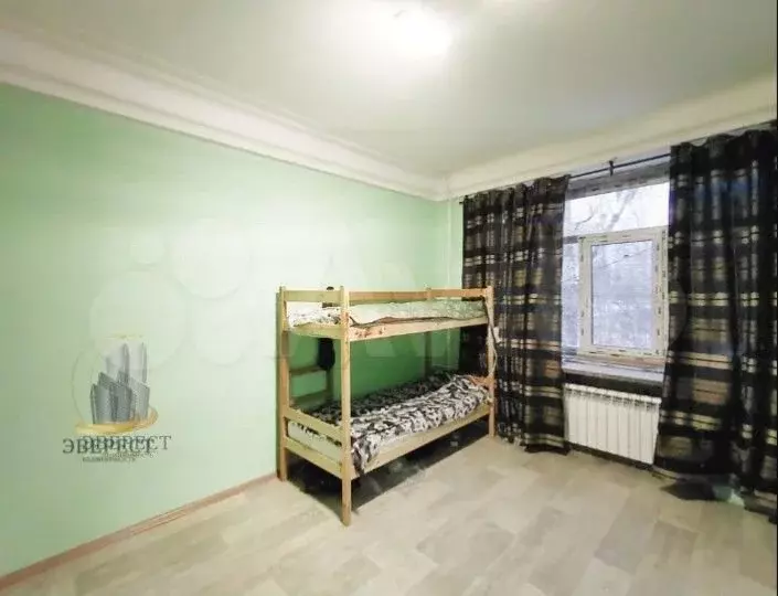 Комната 18 м в 3-к., 4/4 эт. - Фото 1
