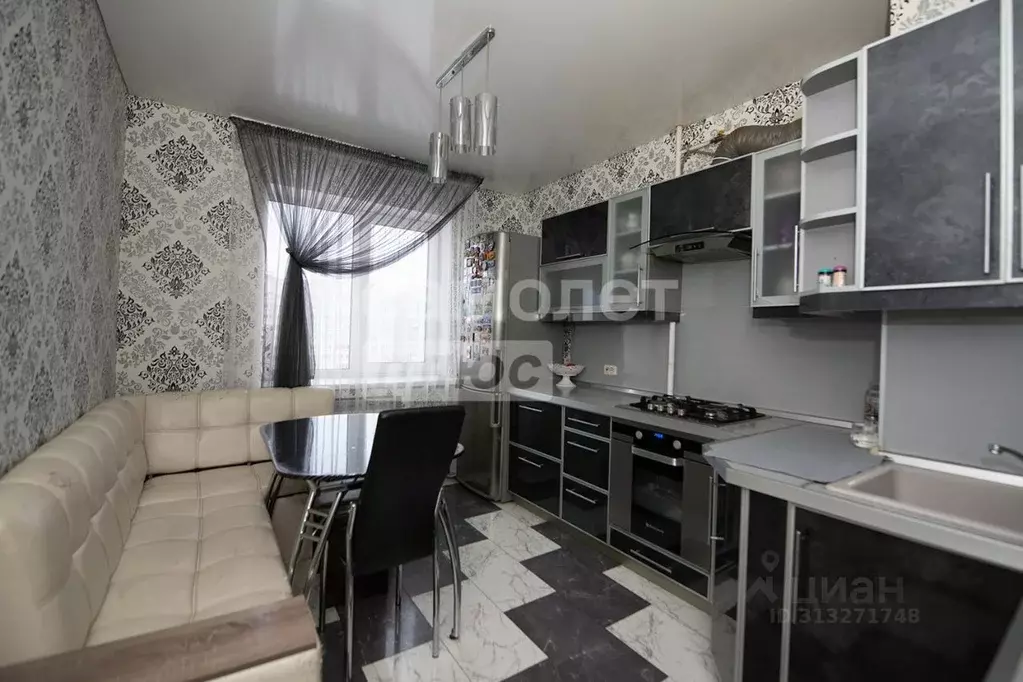 4-к кв. Брянская область, Брянск ул. Романа Брянского, 4 (115.0 м) - Фото 1