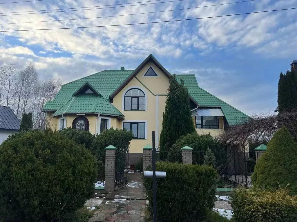 Дом в Калининградская область, пос. Приморье ул. Полевая, 18 (350 м) - Фото 0