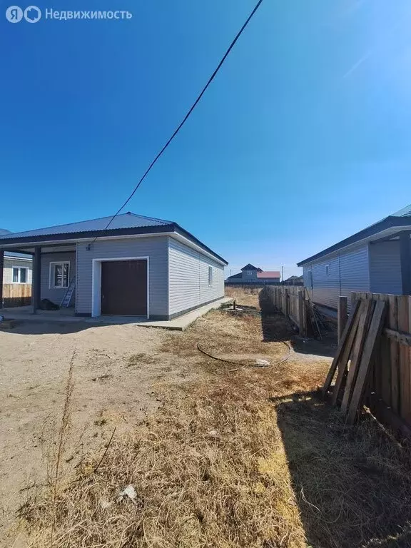 Дом в село Хомутово, Депутатская улица, 42 (150 м) - Фото 0