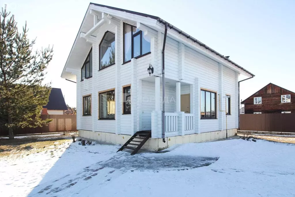 Дом в Солнечное, Шестнадцатая улица, 8 (150 м) - Фото 1