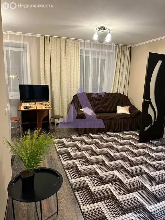 3-комнатная квартира: Горно-Алтайск, Коммунистический проспект, 51 (58 ... - Фото 1