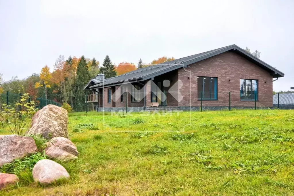 Коттедж в Ленинградская область, Всеволожский район, Бугровское ... - Фото 1