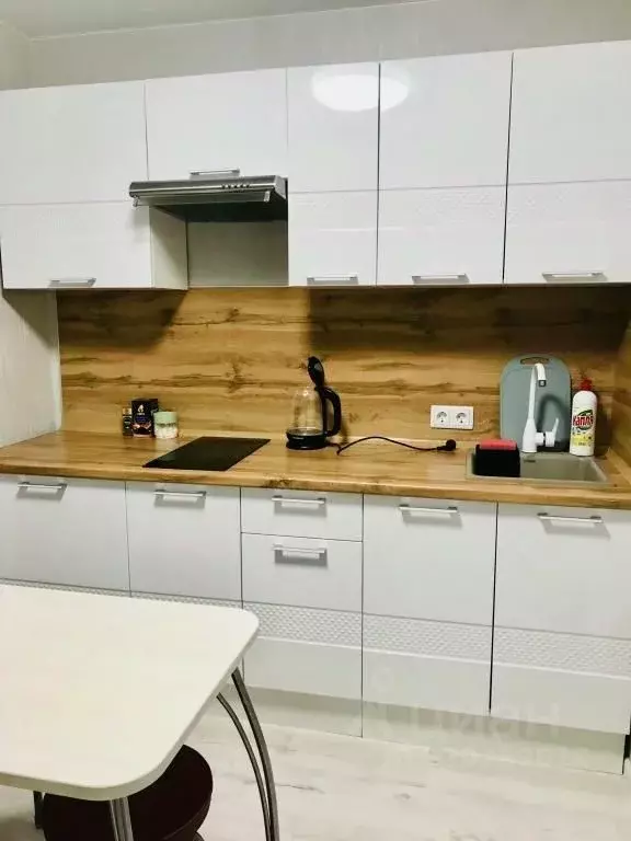 2-к кв. Удмуртия, Ижевск ул. 40 лет Победы, 69 (65.0 м) - Фото 0