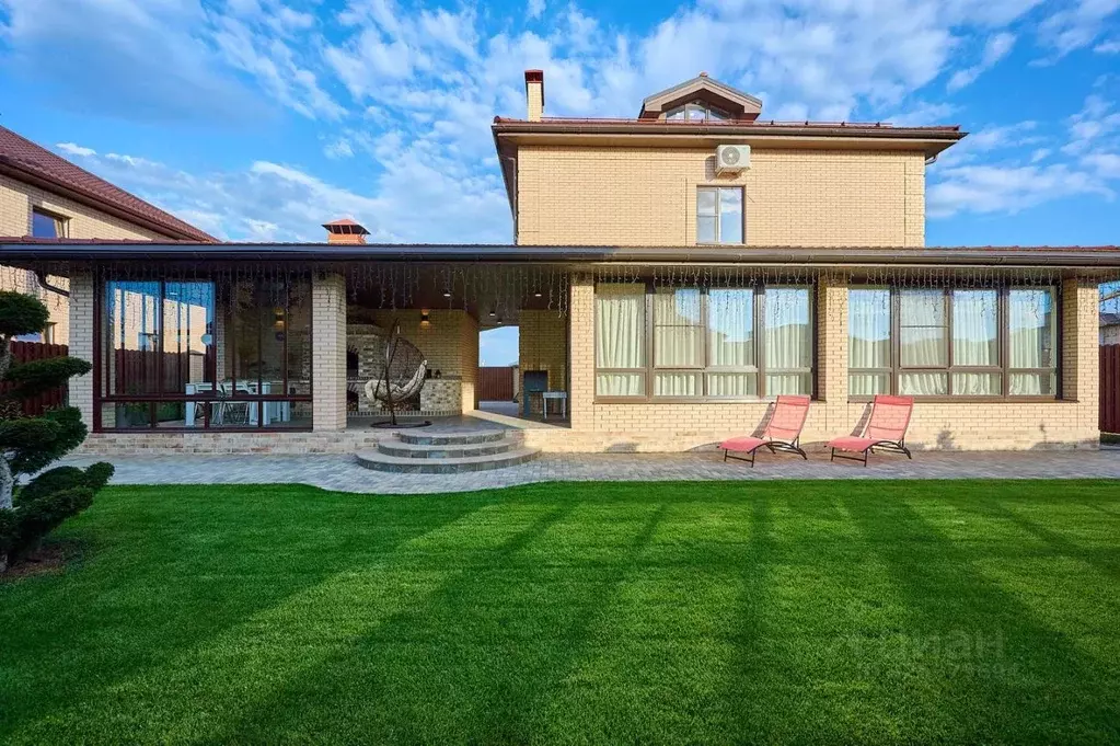 Дом в Краснодарский край, Краснодар ул. Льва Ковалева (180 м) - Фото 2