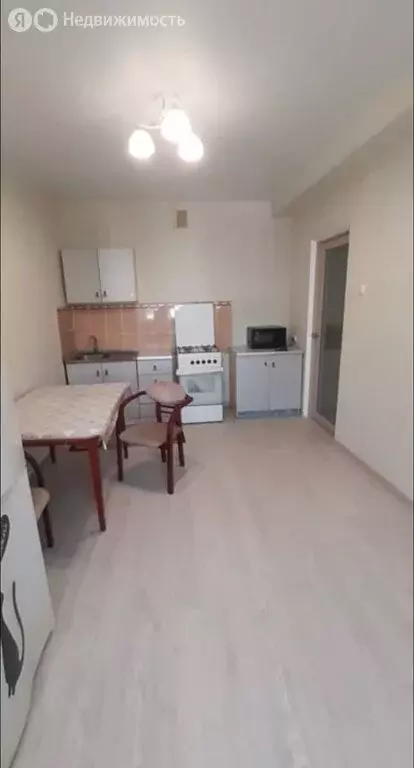 3-комнатная квартира: Анапа, Владимирская улица, 160к4 (93 м) - Фото 1