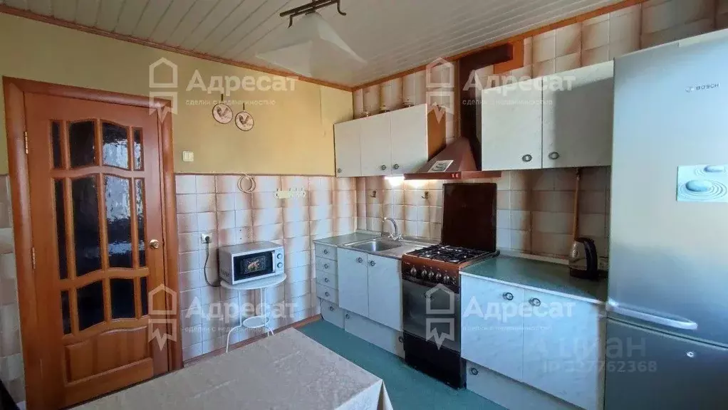 3-к кв. Волгоградская область, Волгоград ул. Менжинского, 11А (59.9 м) - Фото 2