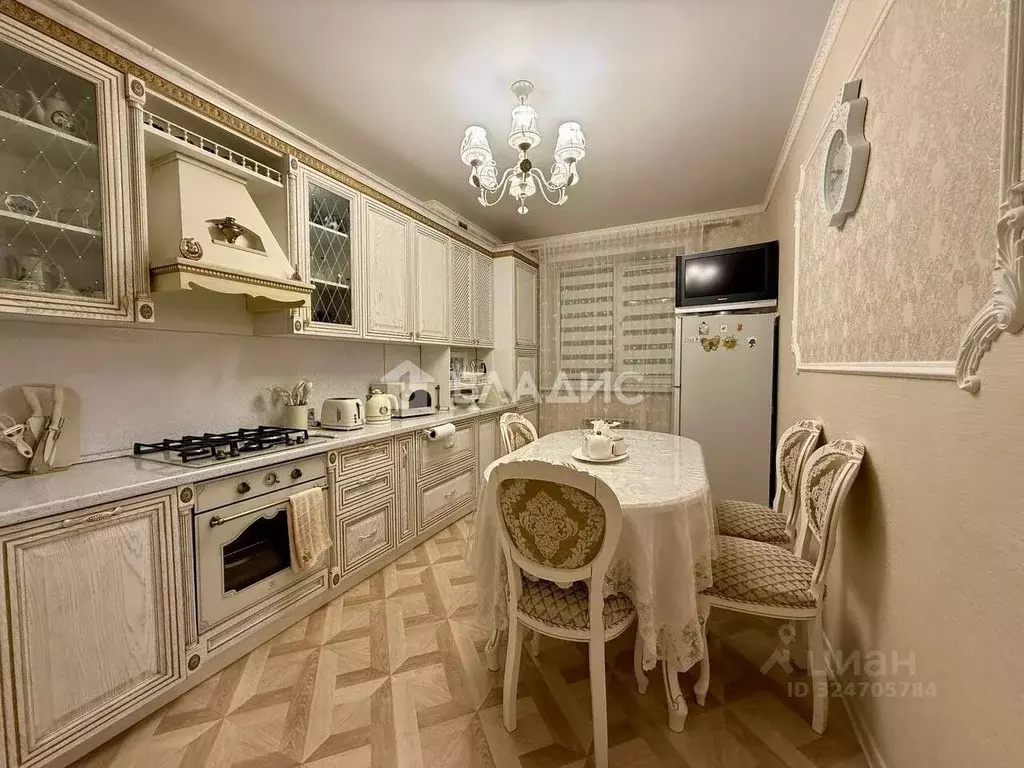 3-к кв. Ивановская область, Кохма ул. Московская, 45 (75.0 м) - Фото 1