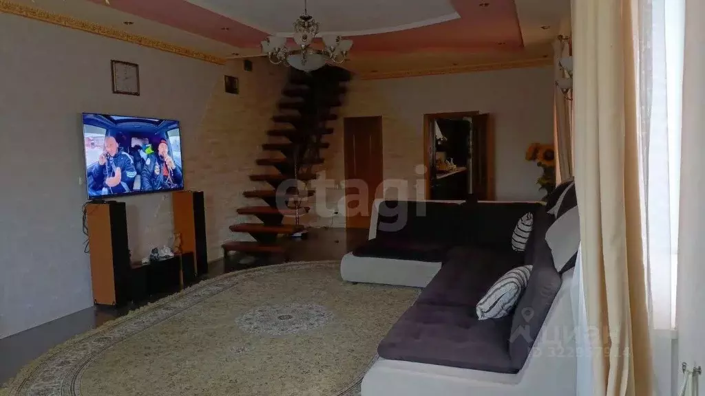 Таунхаус в Ростовская область, Батайск Артемовская ул. (160 м) - Фото 1