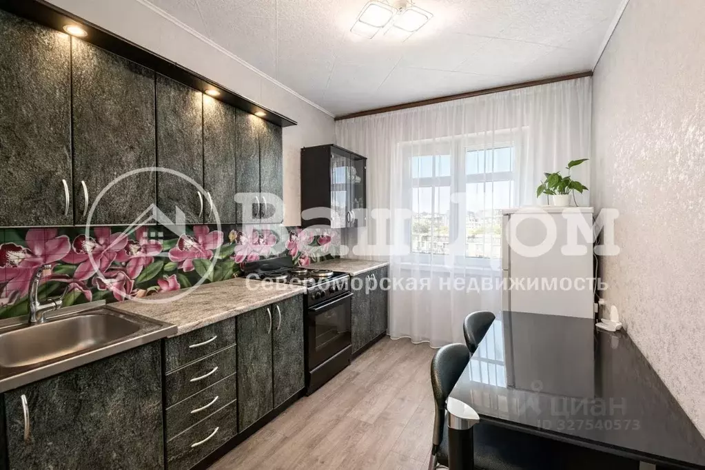 3-к кв. Мурманская область, Североморск ул. Флотских Строителей, 6 ... - Фото 1