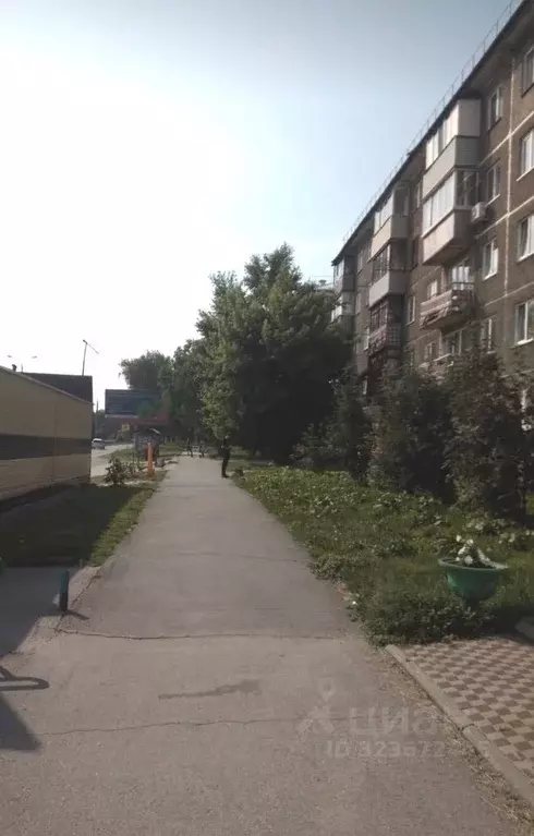 Комната Алтайский край, Барнаул ул. Антона Петрова, 106 (10.0 м) - Фото 1