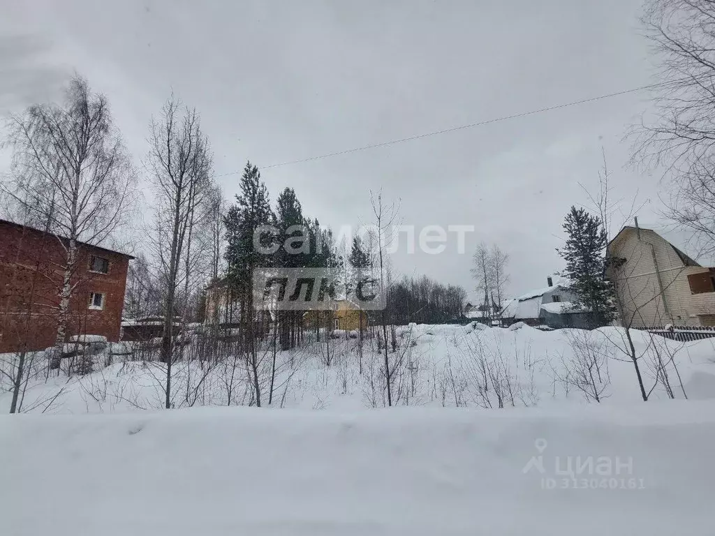 Участок в Коми, Сыктывкар городской округ, Краснозатонский пгт 15-я ... - Фото 0