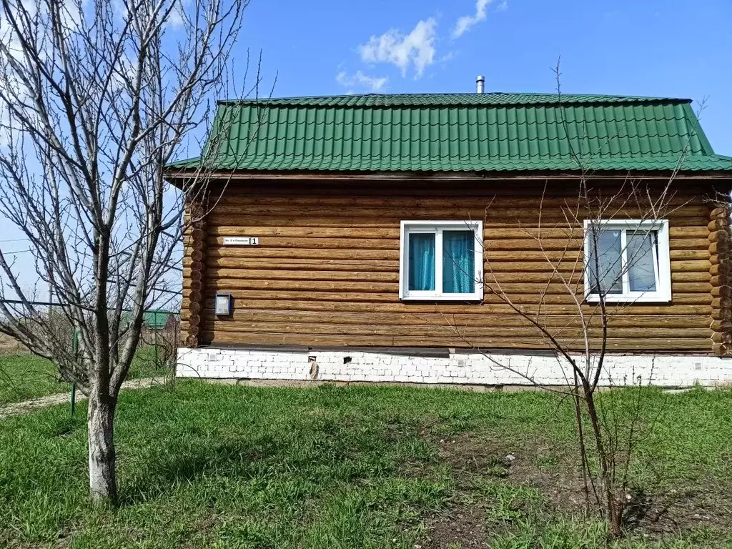 Дом в Самарская область, Кинель городской округ, Усть-Кинельский пгт ... - Фото 1