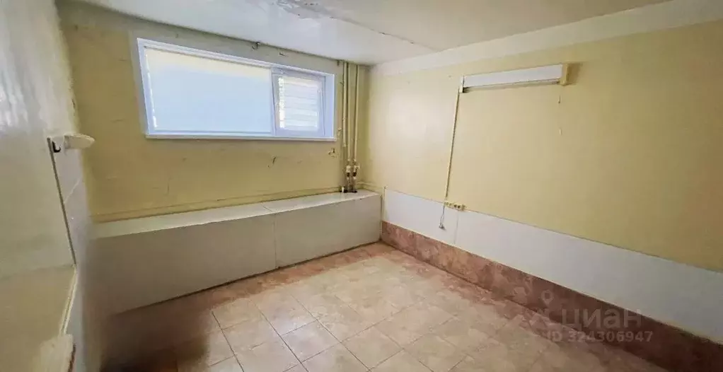 Помещение свободного назначения в Саратовская область, Саратов ул. ... - Фото 1